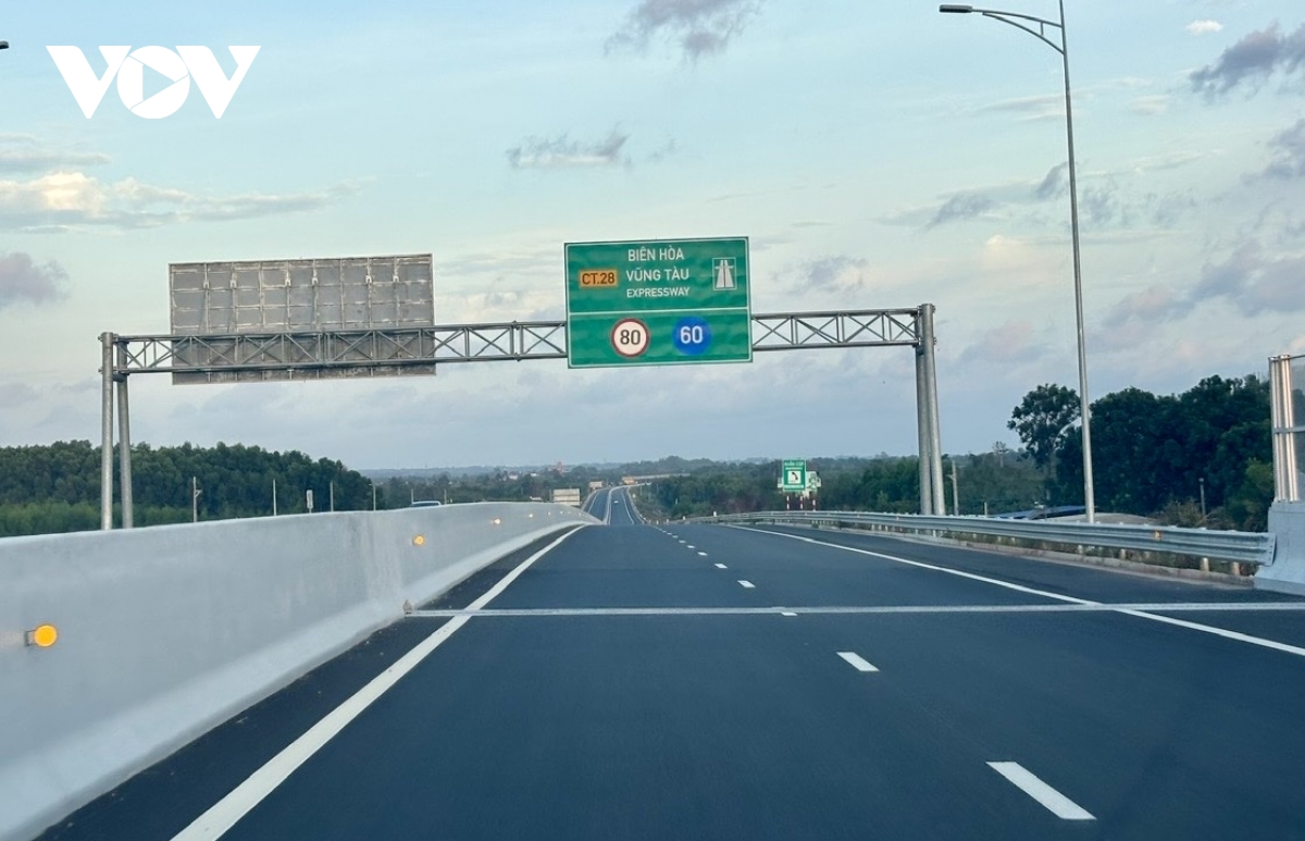 hon 37km cao toc bien hoa - vung tau da dua vao khai thac tam hinh anh 1