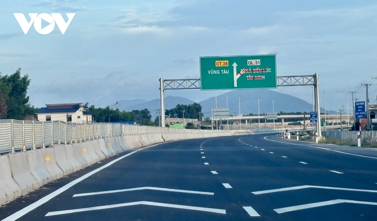 hon 37km cao toc bien hoa - vung tau da dua vao khai thac tam hinh anh 7