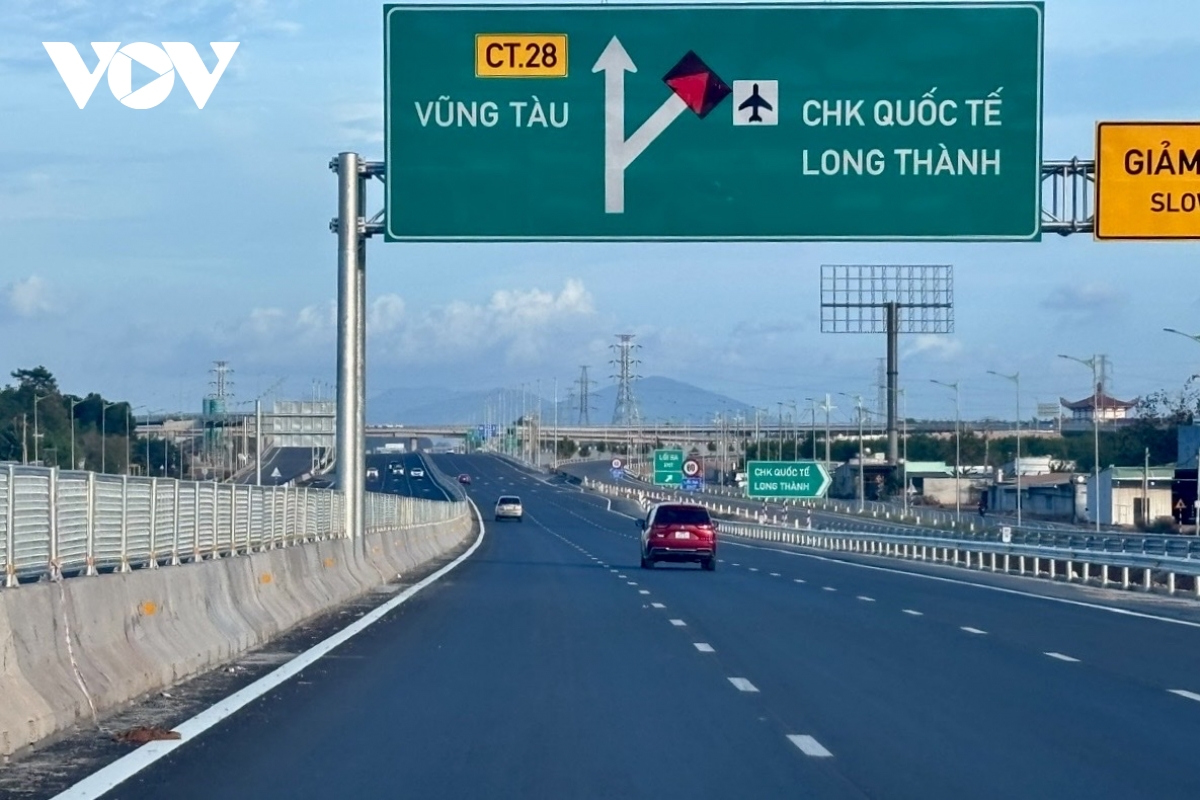 hon 37km cao toc bien hoa - vung tau da dua vao khai thac tam hinh anh 8