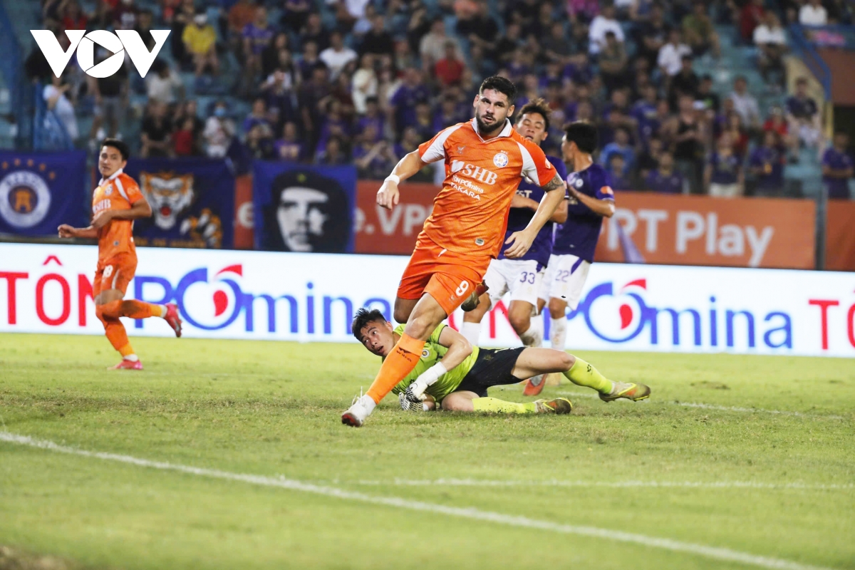 sao tre toa sang, ha noi fc danh bai Da nang trong tran dau co 2 the do hinh anh 3