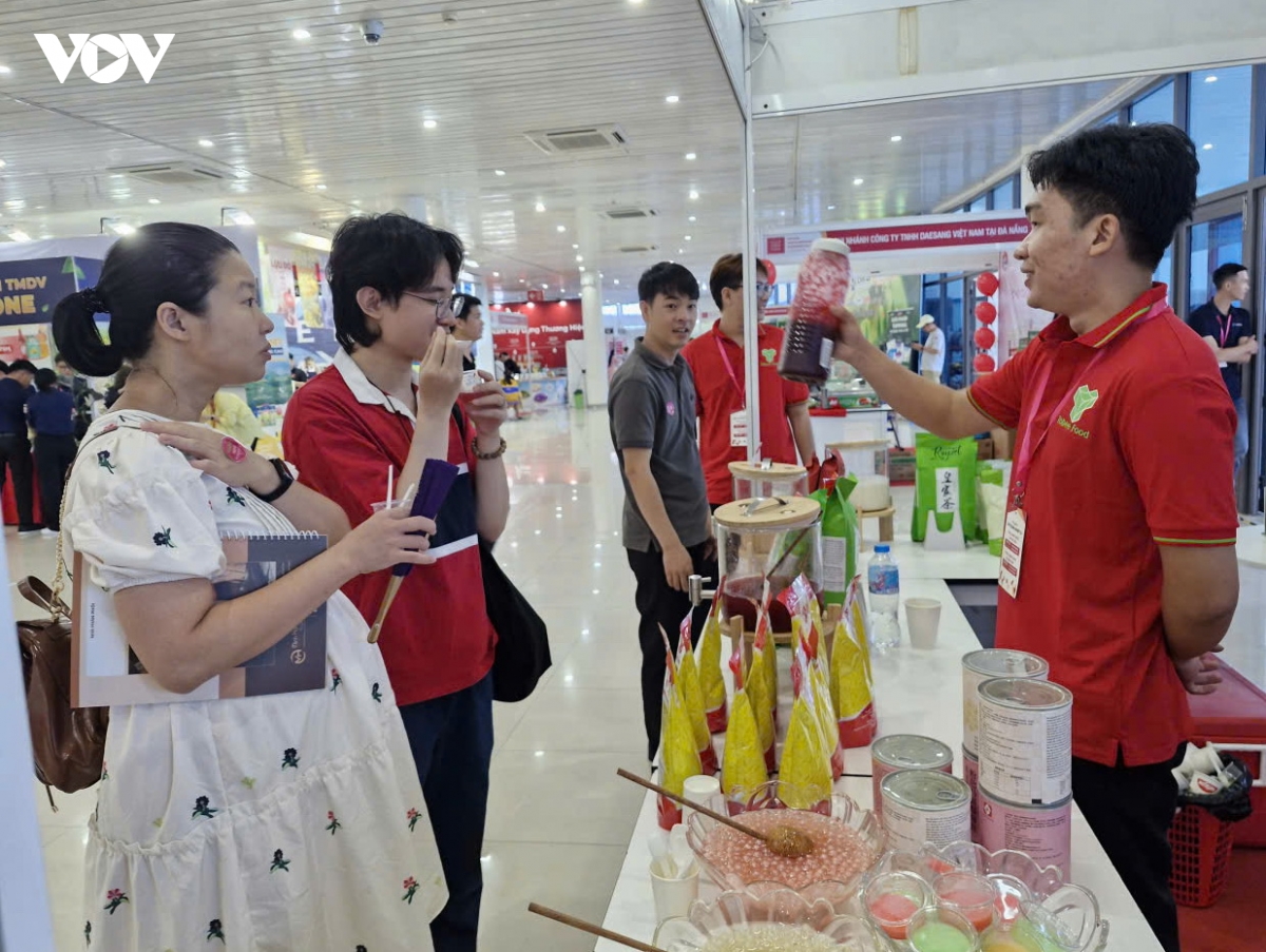 Da nang trien lam xuc tien thuong mai chuyen nganh thuc pham, do uong hinh anh 3