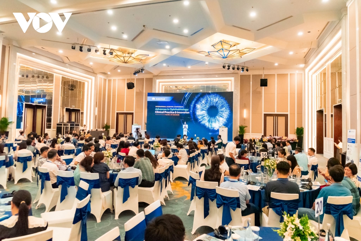 tre hoa do tuoi mac lao thi, dau la dau hieu nhan biet som hinh anh 1