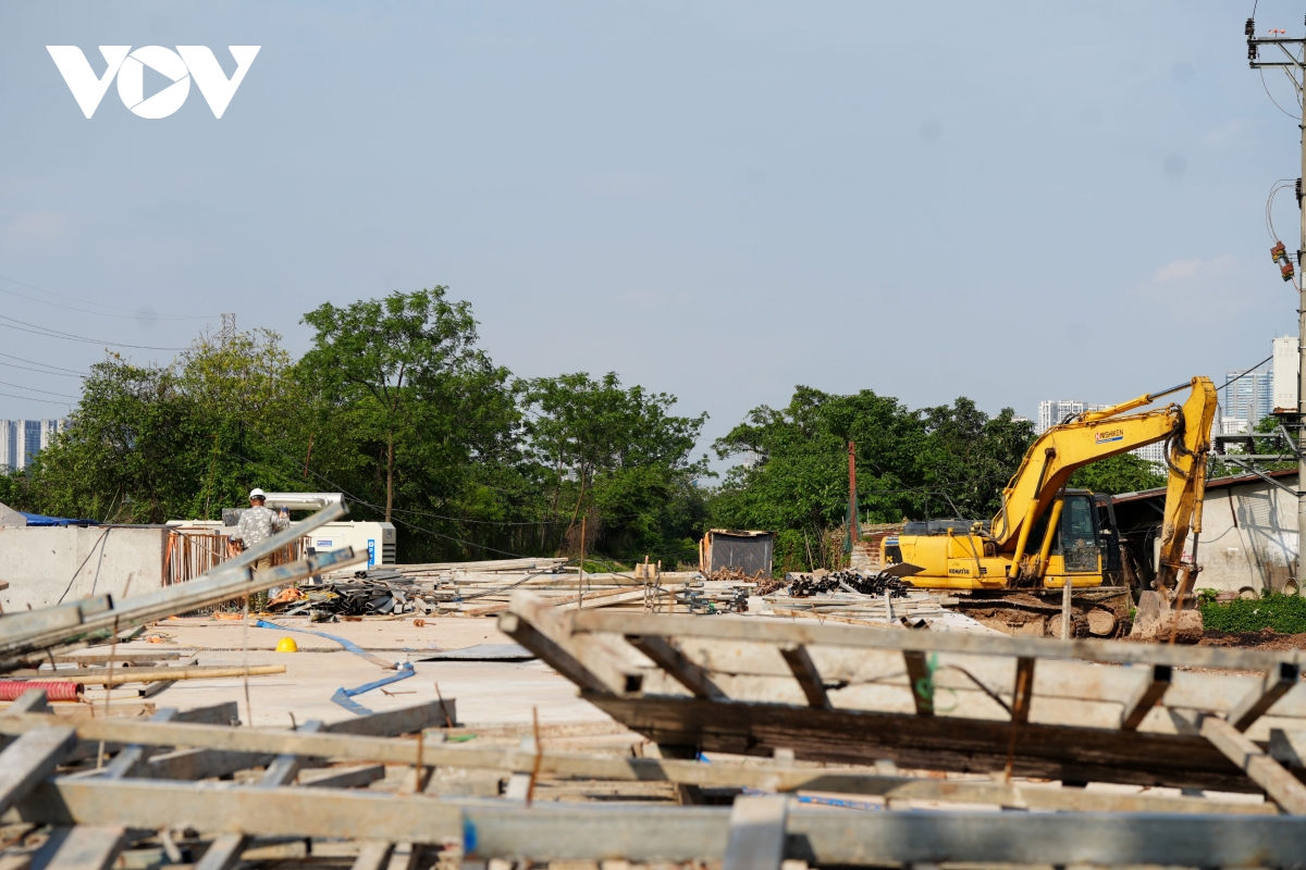 cum tram bom cau nga - Dong tep ky vong xoa diem ngap phia tay ha noi hinh anh 4