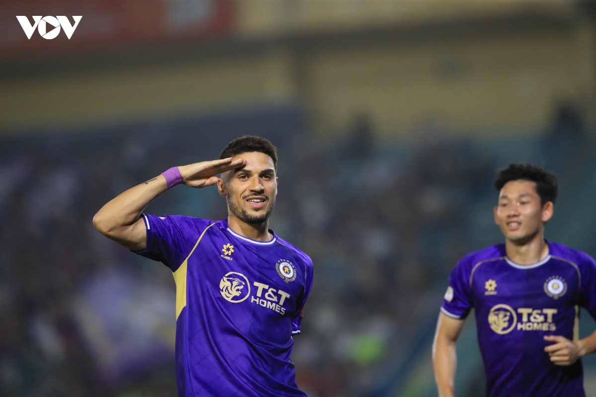 hoang hen toa sang, ha noi fc gieo sau cho nam Dinh hinh anh 4