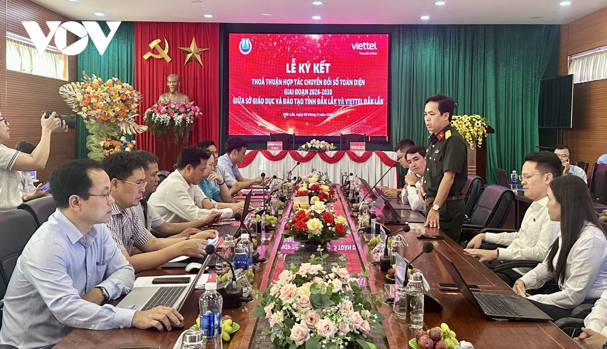 Dak lak day manh hop tac, thuc day chuyen doi so trong giao duc hinh anh 2