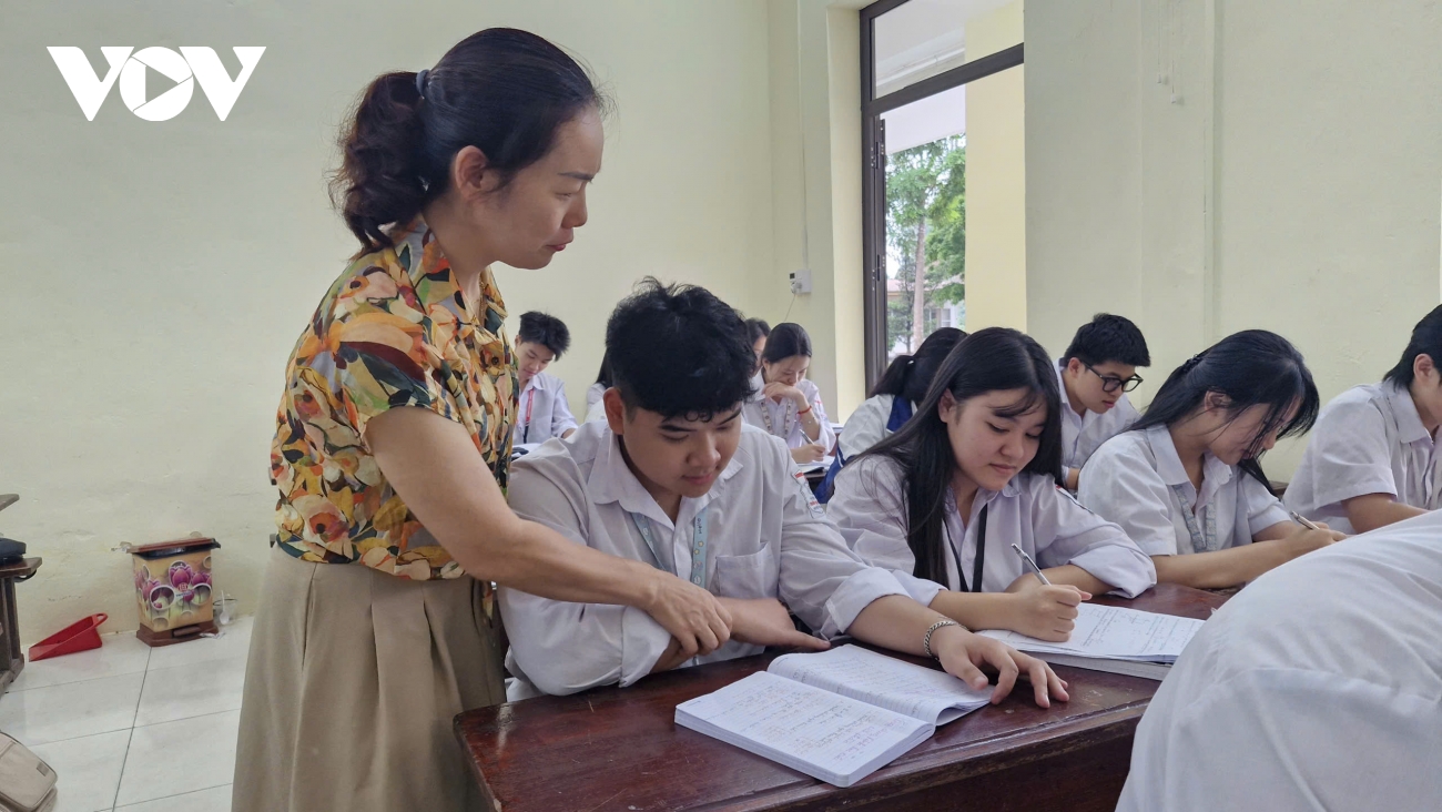 lao cai tang toc on tap, ho tro si tu giai doan nuoc rut thi tot nghiep thpt 2026 hinh anh 5