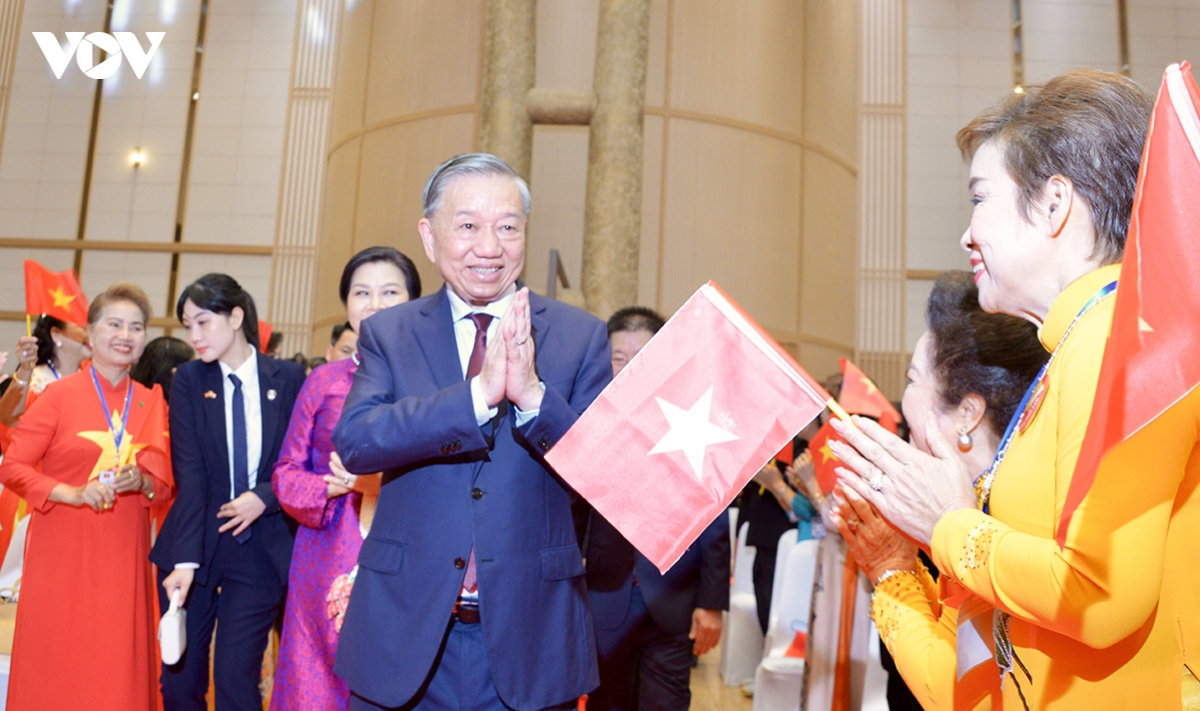vietnamese community plays key role in vietnam thailand ties top leader to lam picture 1
