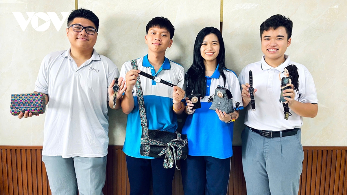 vietnamese students turn coffee waste into eco-friendly fashion material picture 1