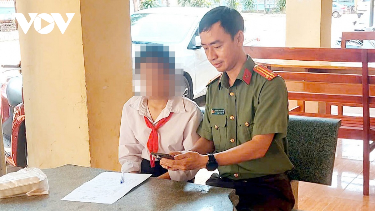 nu sinh Dong nai bi ban nam cung lop dung ai che anh nhay cam vi mau thuan hinh anh 1