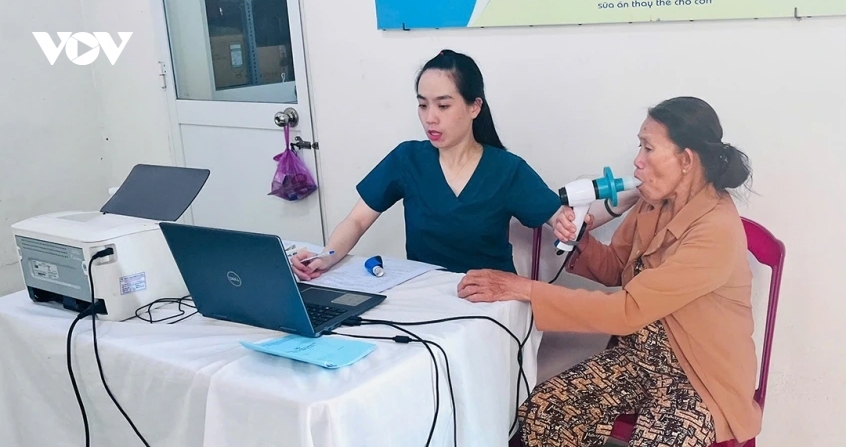 nhieu dia phuong trien khai kham suc khoe mien phi cho nguoi dan hinh anh 5