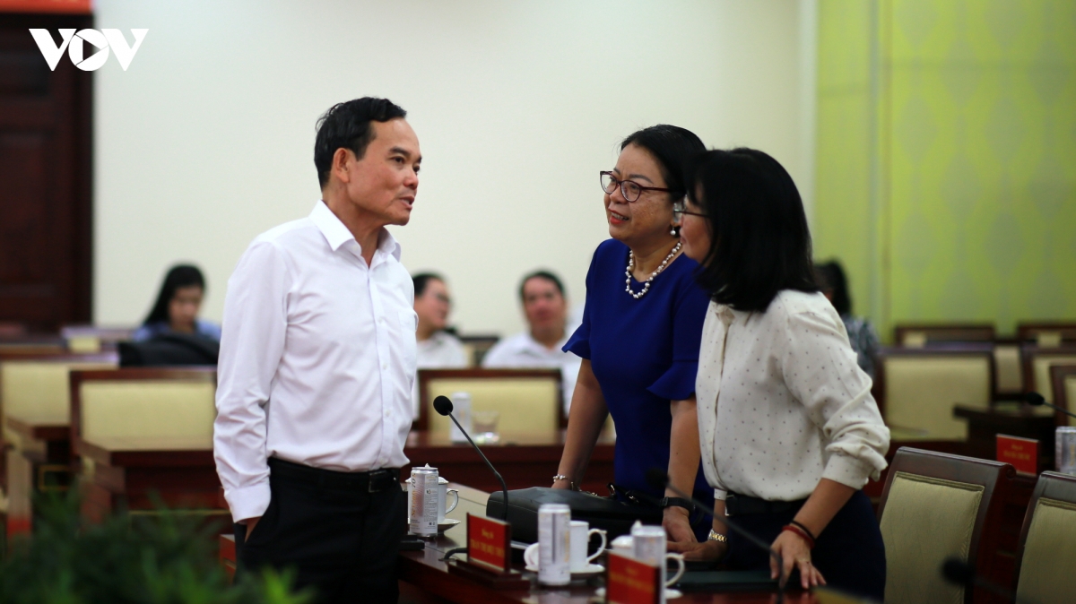 bi thu thanh uy tp.hcm mo hinh chinh quyen 2 cap van hanh co ban on dinh hinh anh 1
