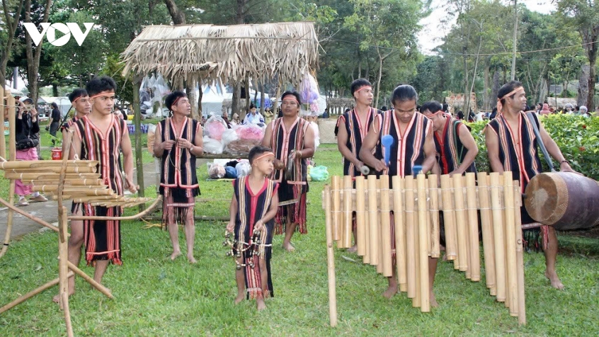 giu binh yen buon lang tu the tran long dan hinh anh 7