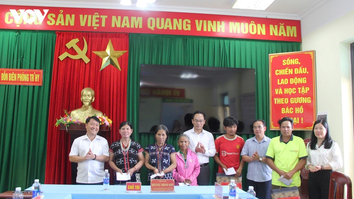 bo truong hoang minh son kiem tra tien do xay truong ptnt lien cap tai Da nang hinh anh 5