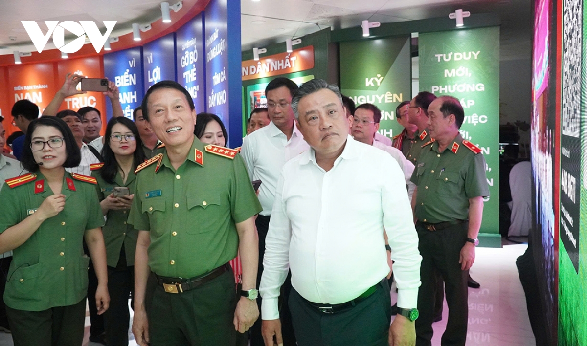 gala to quoc binh yen - diem nhan dip le 30 4 va 1 5 o thanh pho Da nang hinh anh 5