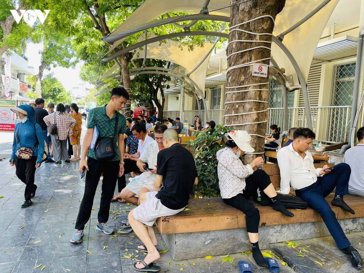nang nong gay gat, benh nhan nhap trung tam cap cuu a9 tang cao hinh anh 4