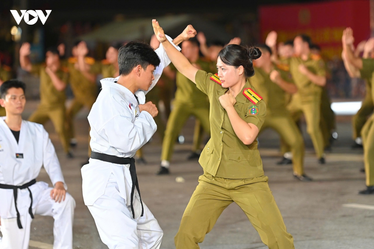 An tuong hoi thao cong an nhan dan nam 2026, khu vuc i tai quang ninh hinh anh 9