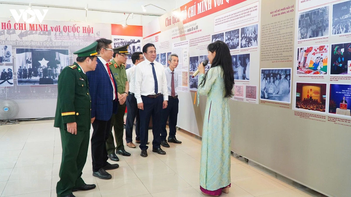 hue khai mac trien lam ngay hoi non song - la phieu cua niem tin va trach nhiem hinh anh 2
