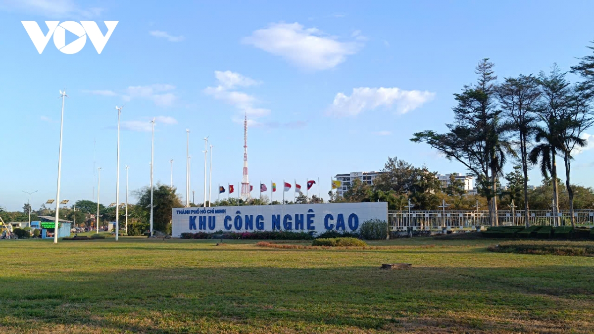 doanh nghiep san xuat viet van vua chay vua va trong chuyen doi so hinh anh 2