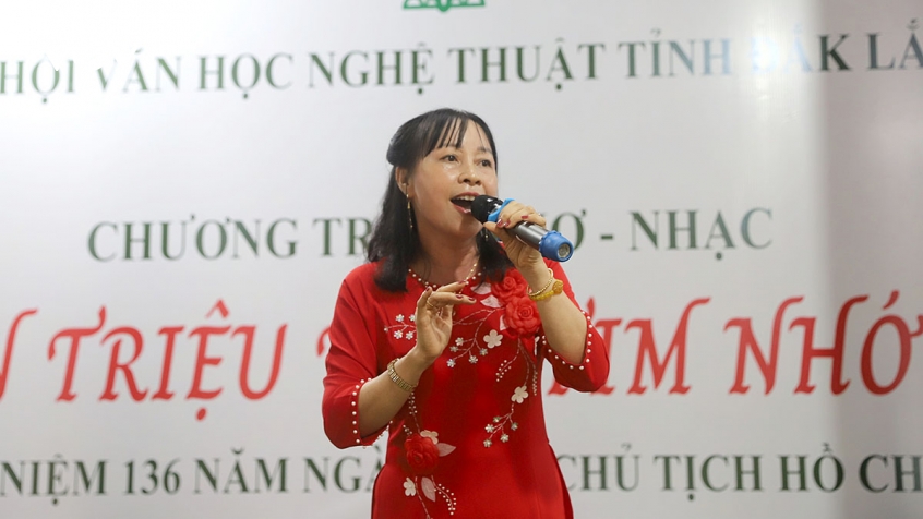 nghe thuat dan gian hoi tu trong chuong trinh muon trieu trai tim nho bac hinh anh 1