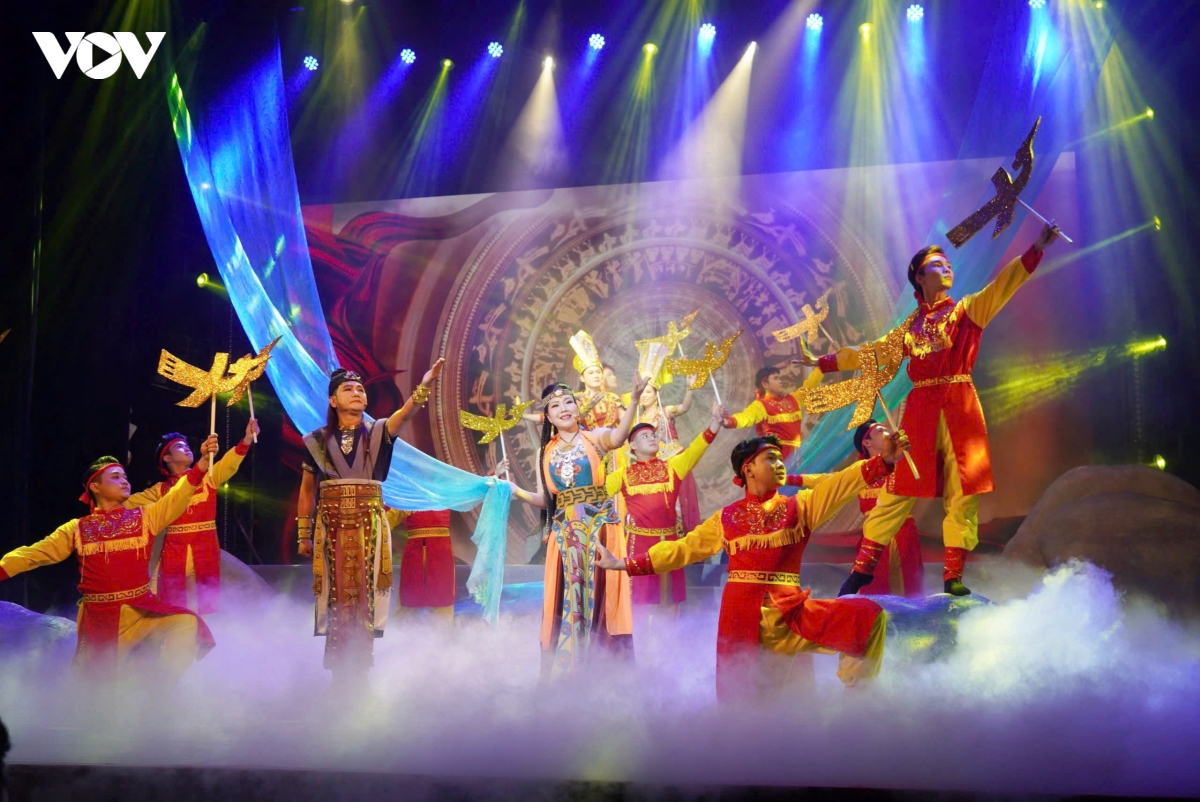 4 dien vien gianh giai nhat cuoc thi tai nang dien vien cai luong toan quoc hinh anh 1