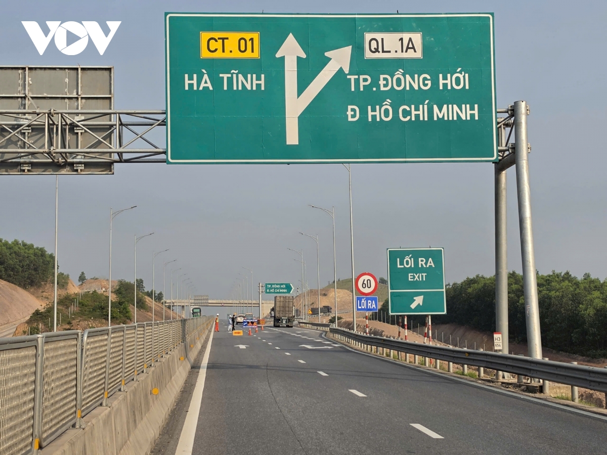 cam duong de thi cong cao toc doan vung Ang - cam lo qua tinh quang tri hinh anh 1