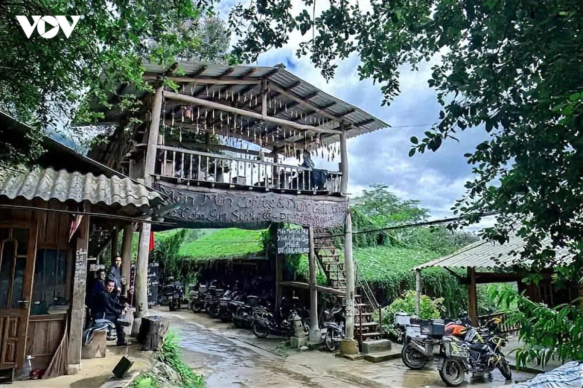 du lich lai chau van hoa ban dia tro thanh dong luc phat trien ben vung hinh anh 1