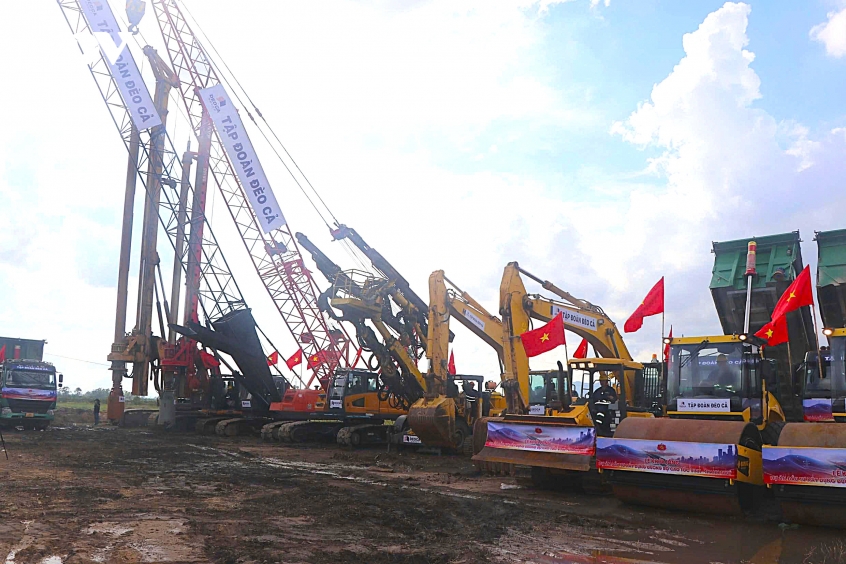 Nghệ An khởi công dự án cao tốc Vinh - Thanh Thủy
