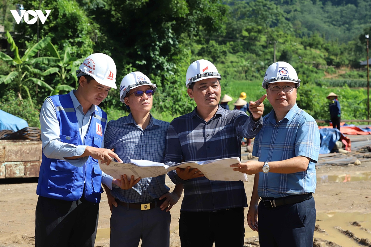 can canh cao toc hoa binh - moc chau doan qua xa van ho, son la hinh anh 7