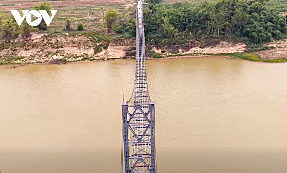 cam luu thong de sua chua cau treo dai gan 200m o nghe an hinh anh 3