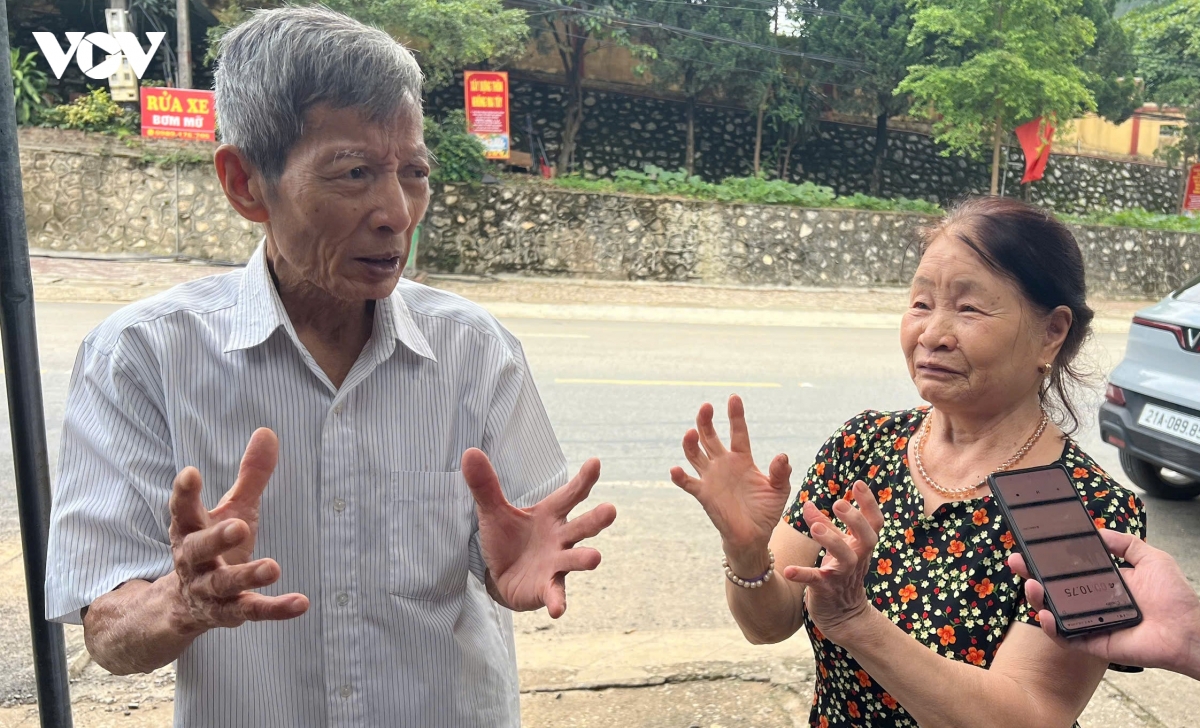 thi cong cong trinh lam nuoc va chat thai ap vao nha dan o yen binh, lao cai hinh anh 3