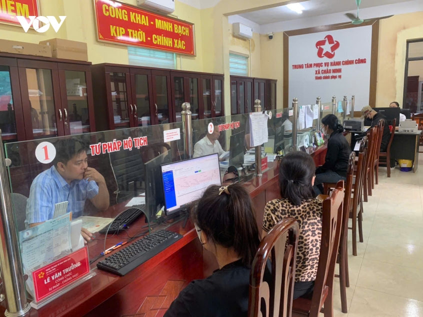 hung yen can bo cong chuc cap xa dang roi vao tinh trang qua tai hinh anh 6