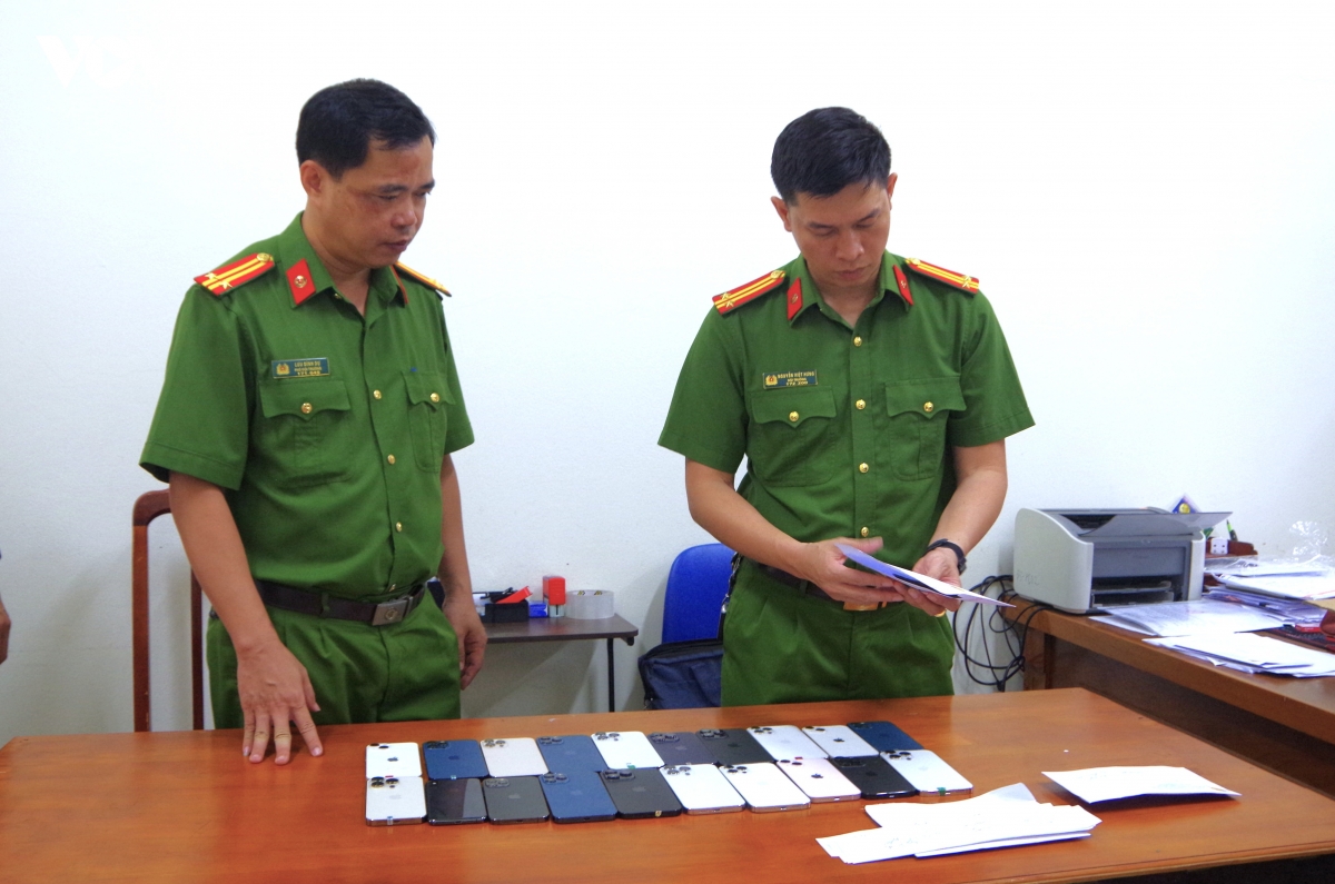 truy bat ten cuop nguy hiem xuyen dem hinh anh 3