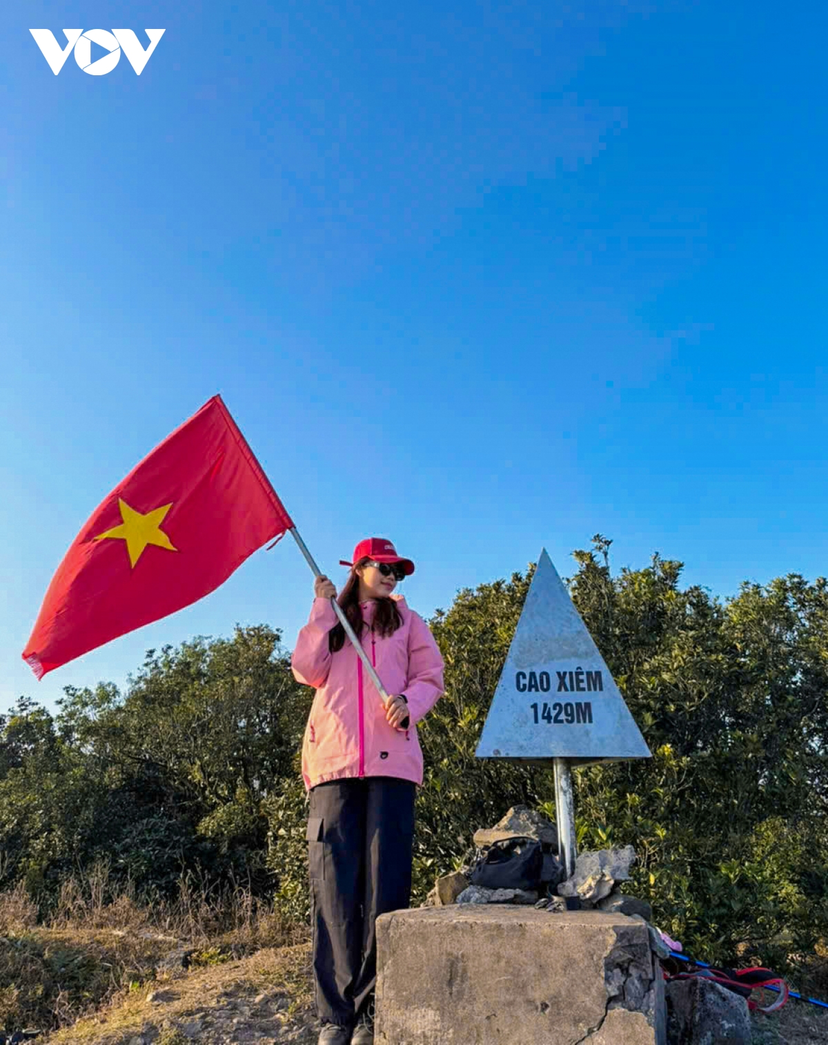 du lich quang ninh chinh phuc dinh cao xiem hung vi hinh anh 6