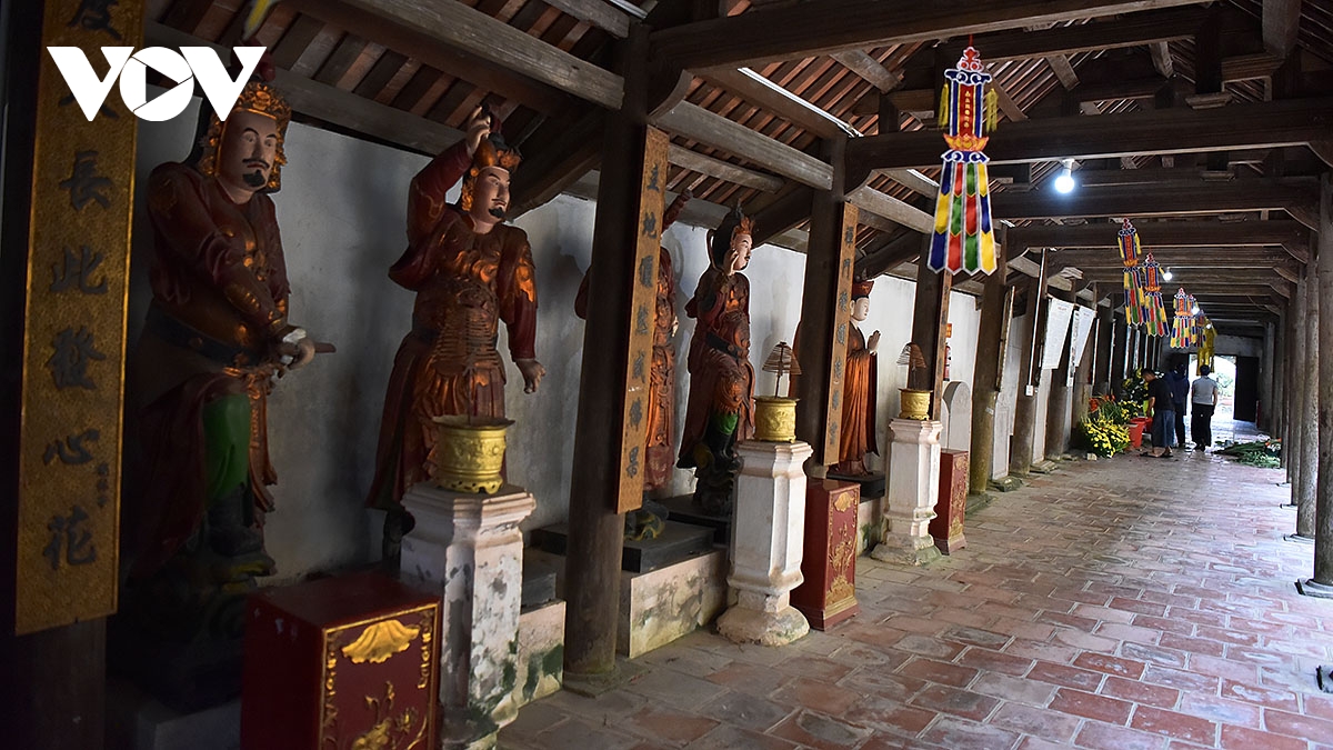 kham pha ngoi chua co tram gian hon 500 nam tuoi o ninh binh hinh anh 8