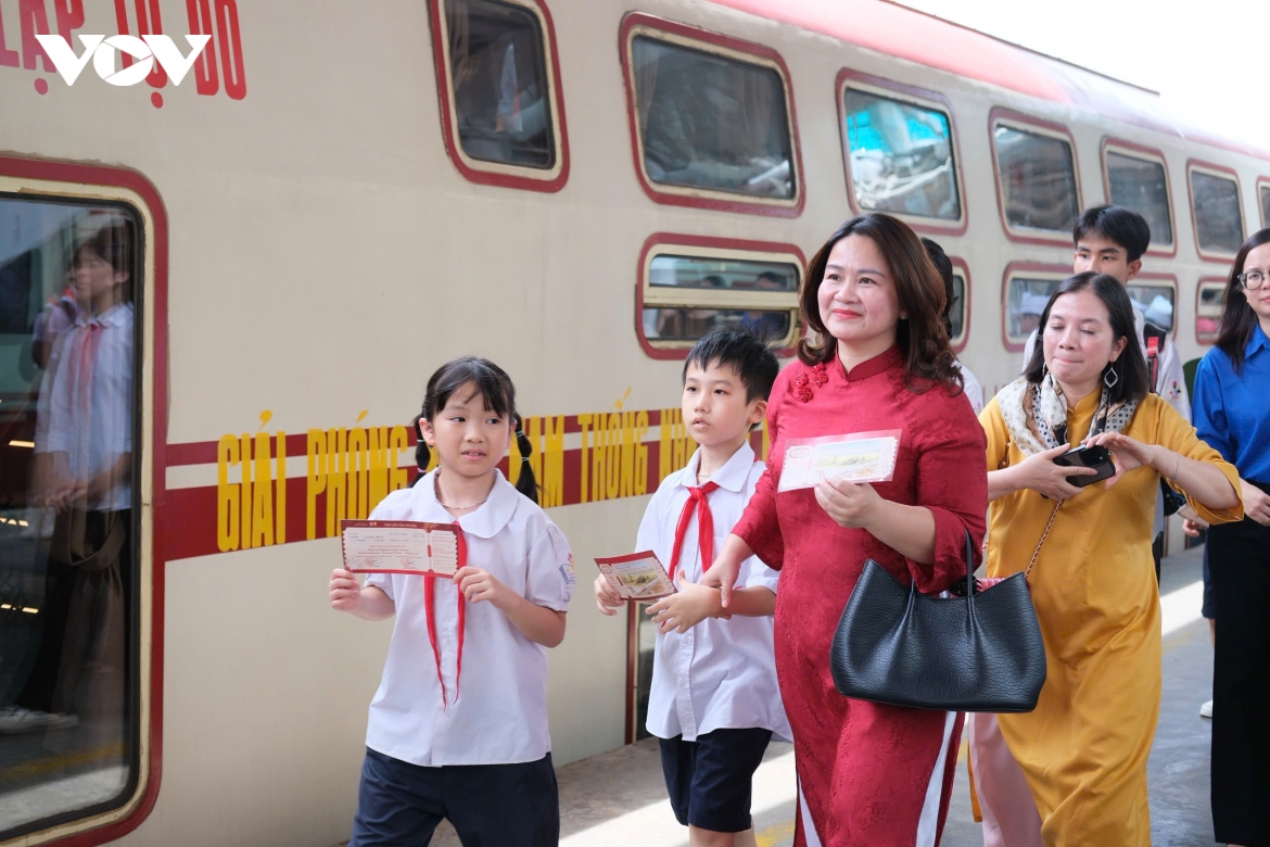 chuyen tau di san dua thieu nhi cham vao lich su Doi va van hoa kinh bac hinh anh 6
