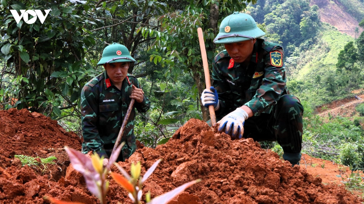 loi goi thieng lieng vong len tu long dat giua dai ngan truong son hinh anh 3