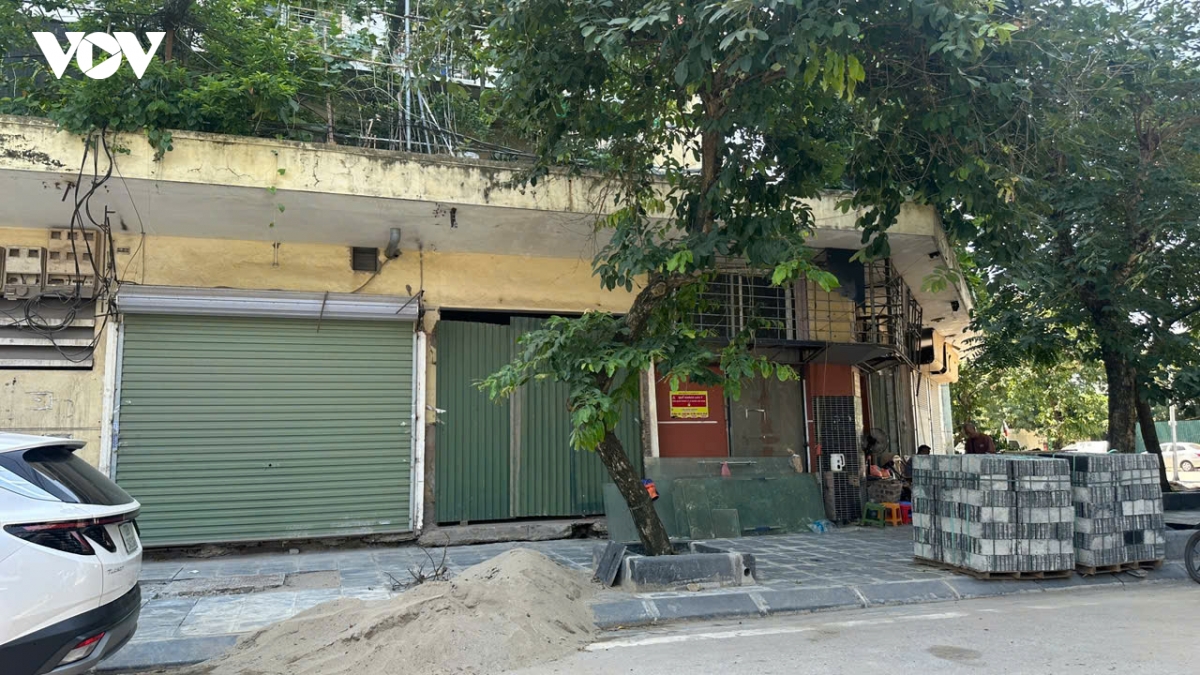ki ot khu tai dinh cu tai ha noi bi bo hoang, xuong cap nhech nhac va lang phi hinh anh 3