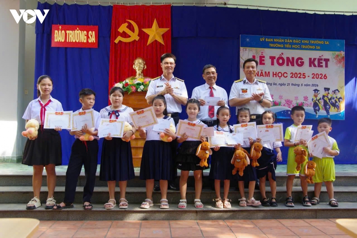 truong tieu hoc truong sa tong ket nam hoc 2025 - 2026 hinh anh 2