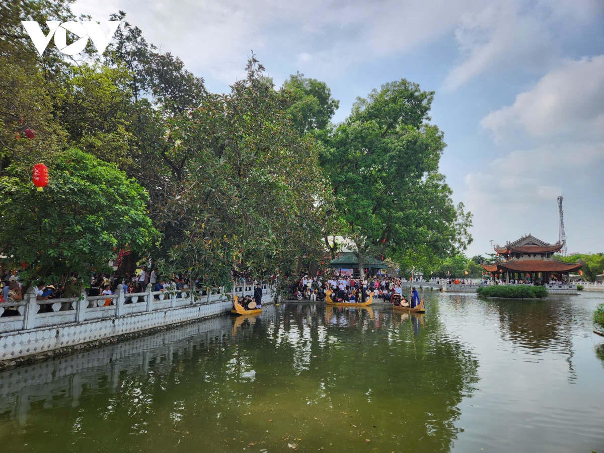 bien nguoi o bac ninh ve khu di tich quoc gia dac biet tray hoi Den Do hinh anh 11