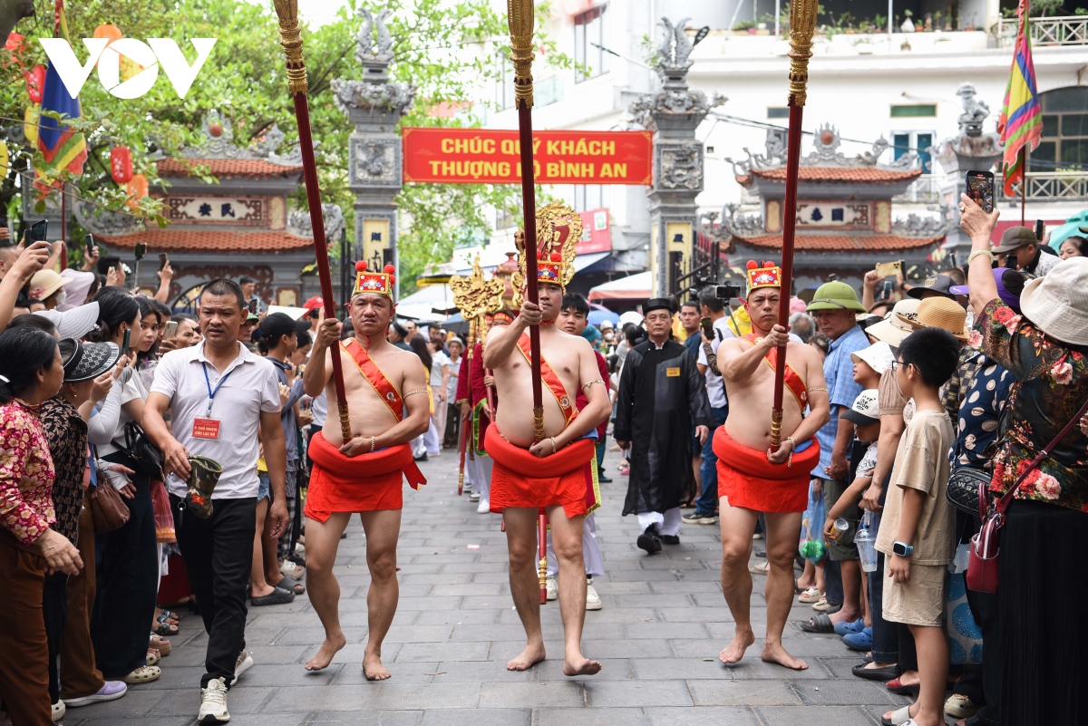 bien nguoi o bac ninh ve khu di tich quoc gia dac biet tray hoi Den Do hinh anh 5