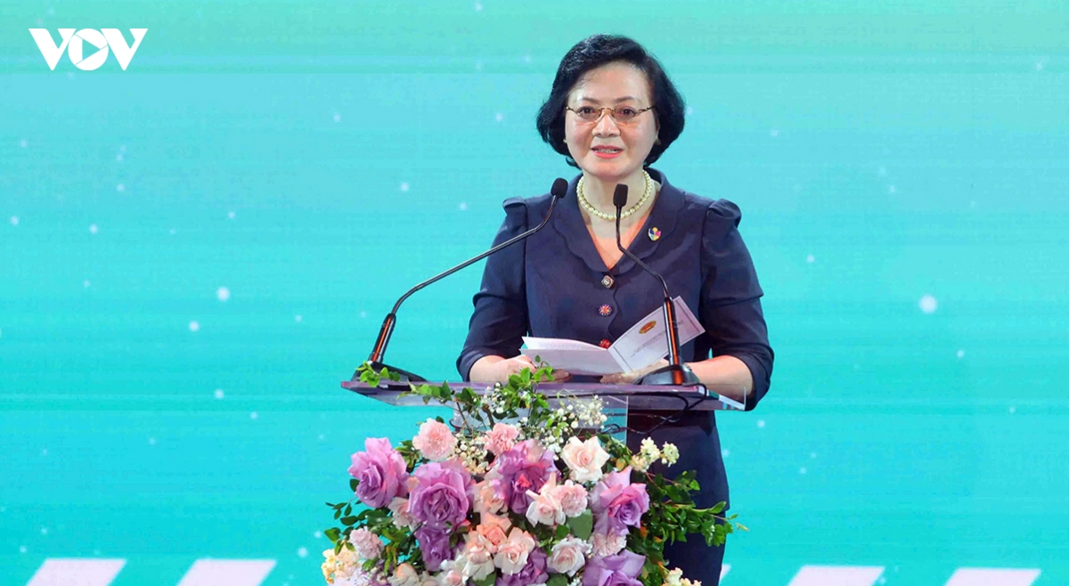 family is the strongest shield for children online, deputy pm says picture 2