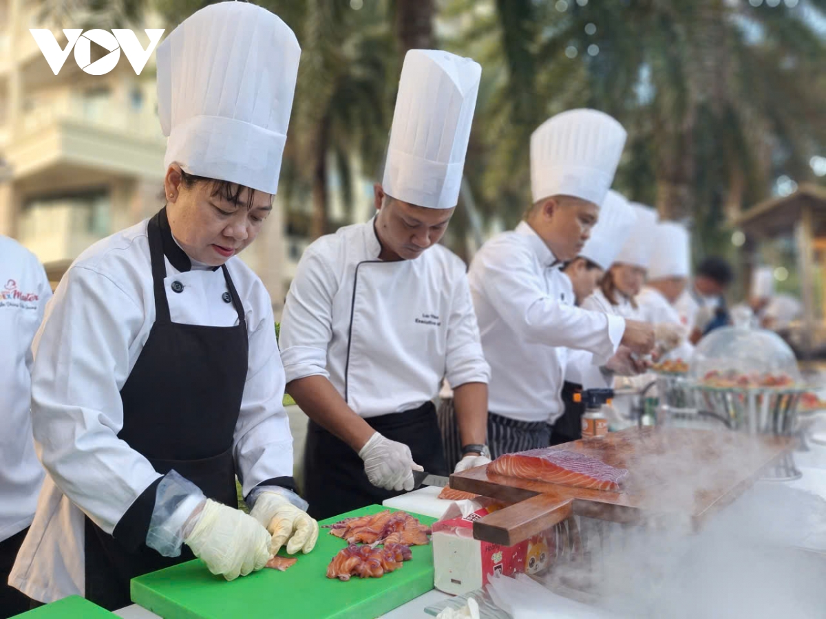 Lần đầu tiên Lễ hội Đà Nẵng Food Tour được tổ chức tại nhiều địa điểm