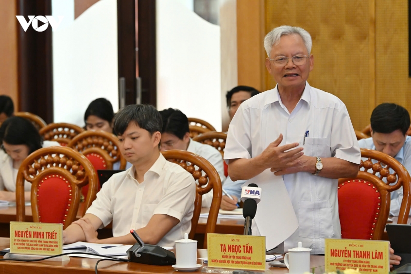 gs.ts_ta_ngoc_tan_nguyen_pho_chu_tich_thuong_truc_hoi_dong_ly_luan_trung_uong.jpg