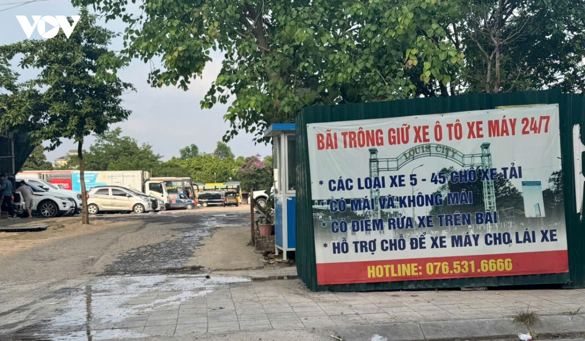 bai xe khong phep moc tren dat du an o hoang mai, nguoi dan thap thom lo chay no hinh anh 3