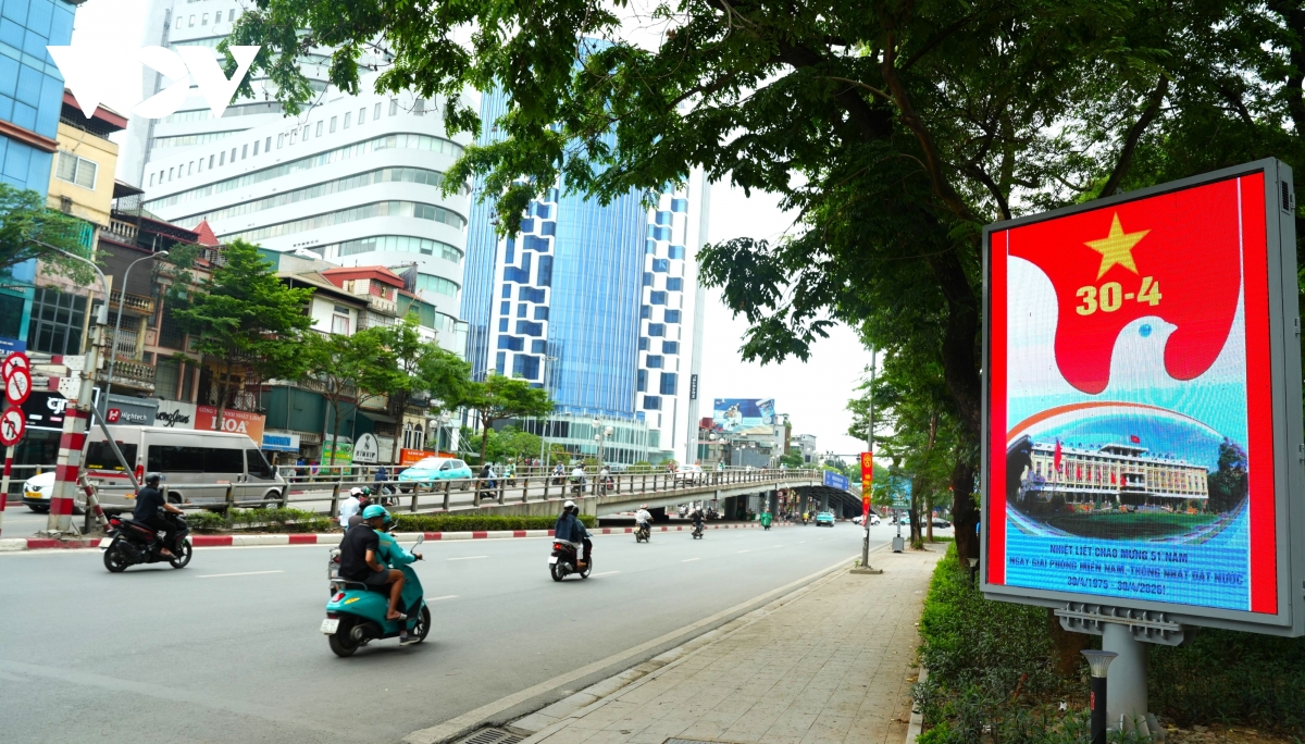giao thong ha noi ngay 1 5 de tho hiem thay, noi do vang ve hinh anh 18