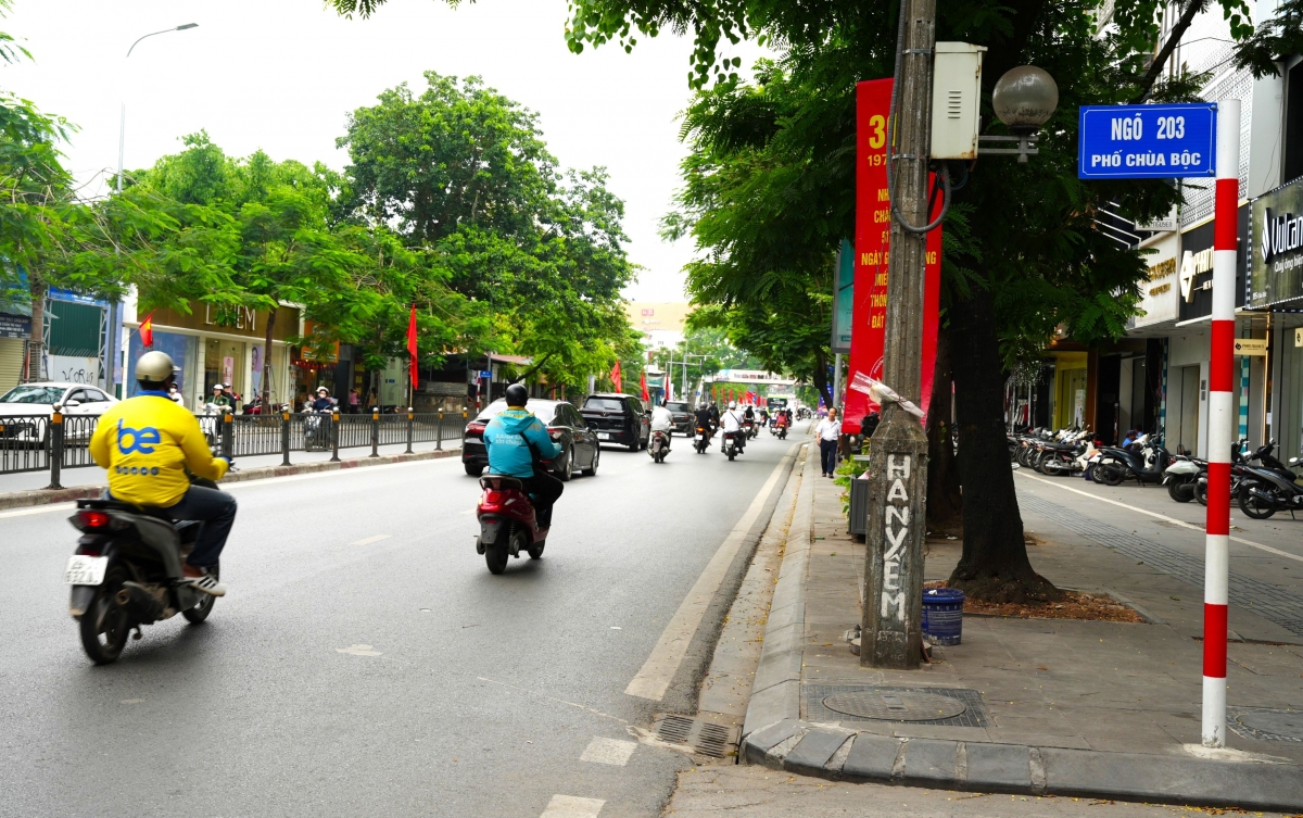 giao thong ha noi ngay 1 5 de tho hiem thay, noi do vang ve hinh anh 19