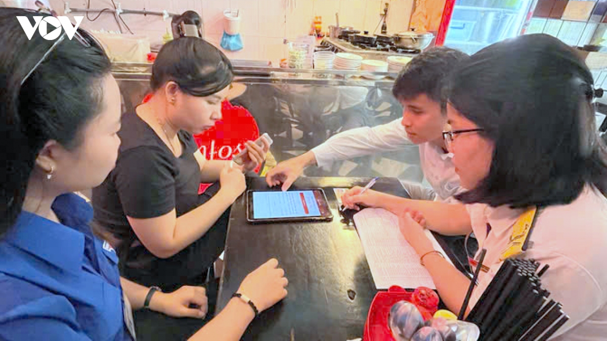 gan 78 ho, ca nhan kinh doanh o can tho su dung ung dung etax mobile hinh anh 1