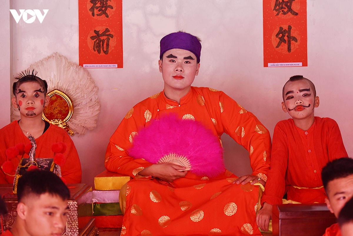 hoi giong den phu Dong tieu chuan khat khe tuyen chon Ong hieu, ca doi luu danh hinh anh 11