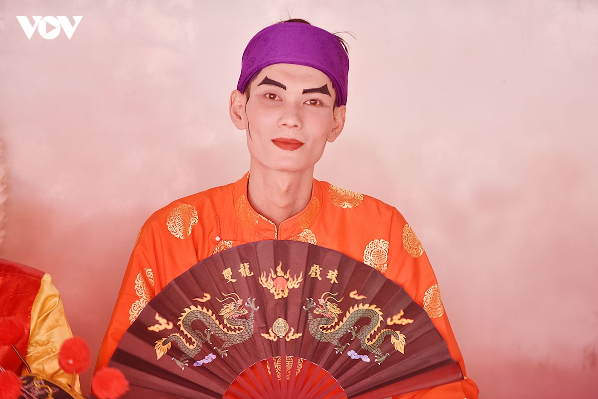 hoi giong den phu Dong tieu chuan khat khe tuyen chon Ong hieu, ca doi luu danh hinh anh 9