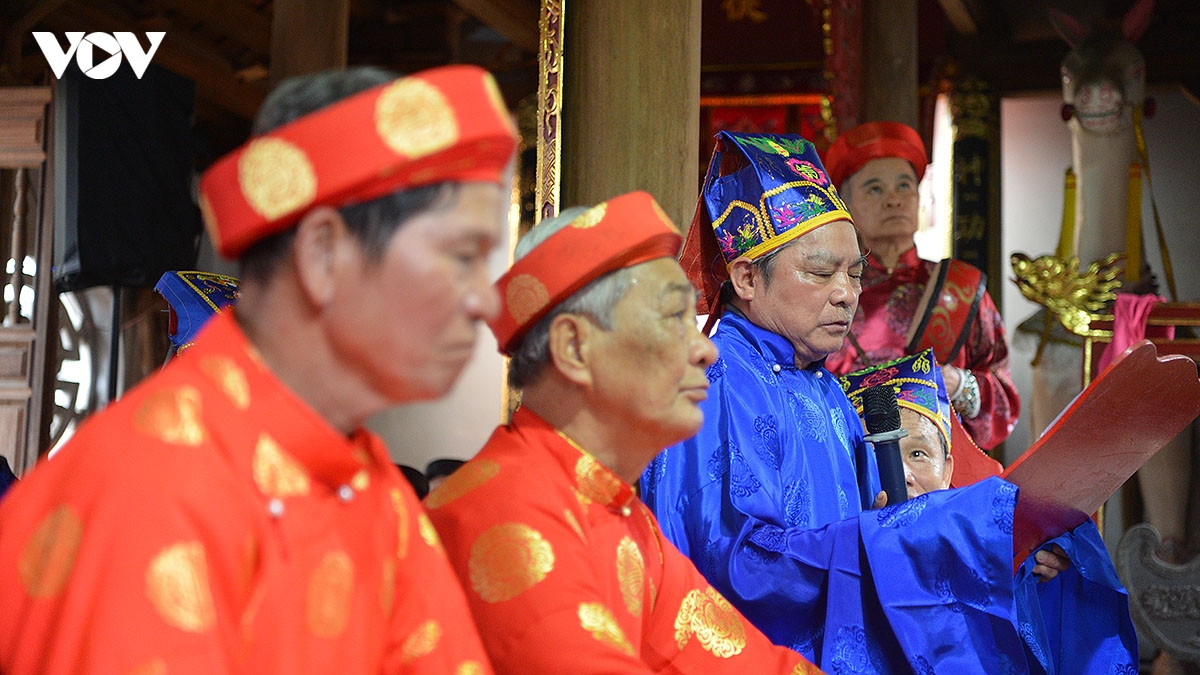 Doc dao nghi thuc phong ao phat tai le hoi lang keo, ha noi hinh anh 5